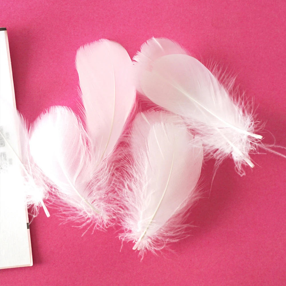 100Pcs White Feather Goose Feathers for Crafts DIY Wedding Party Halloween Decoration Goose Nagoire Feathers Zpaxo