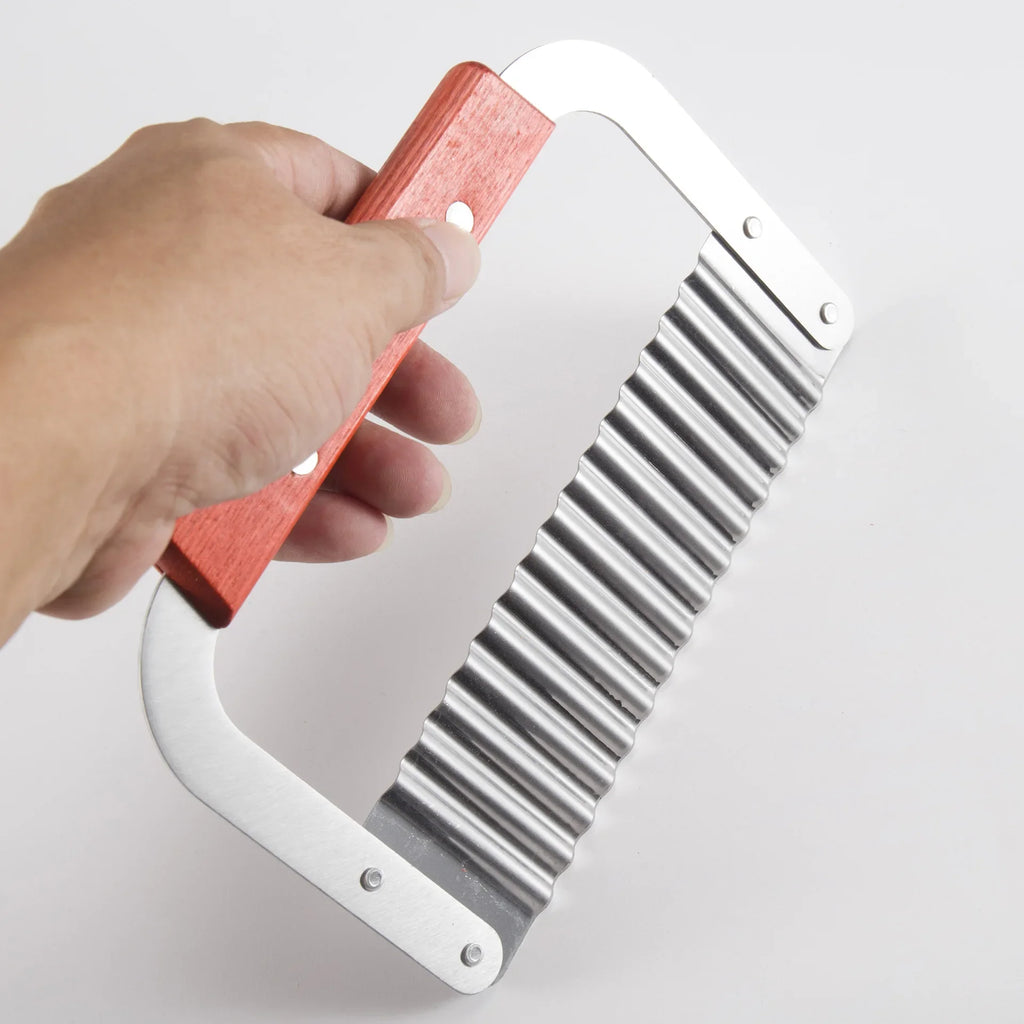 Crinkle Wave Knife – Stainless Steel & Wooden Handle Crinkle Wave Knife Zpaxo