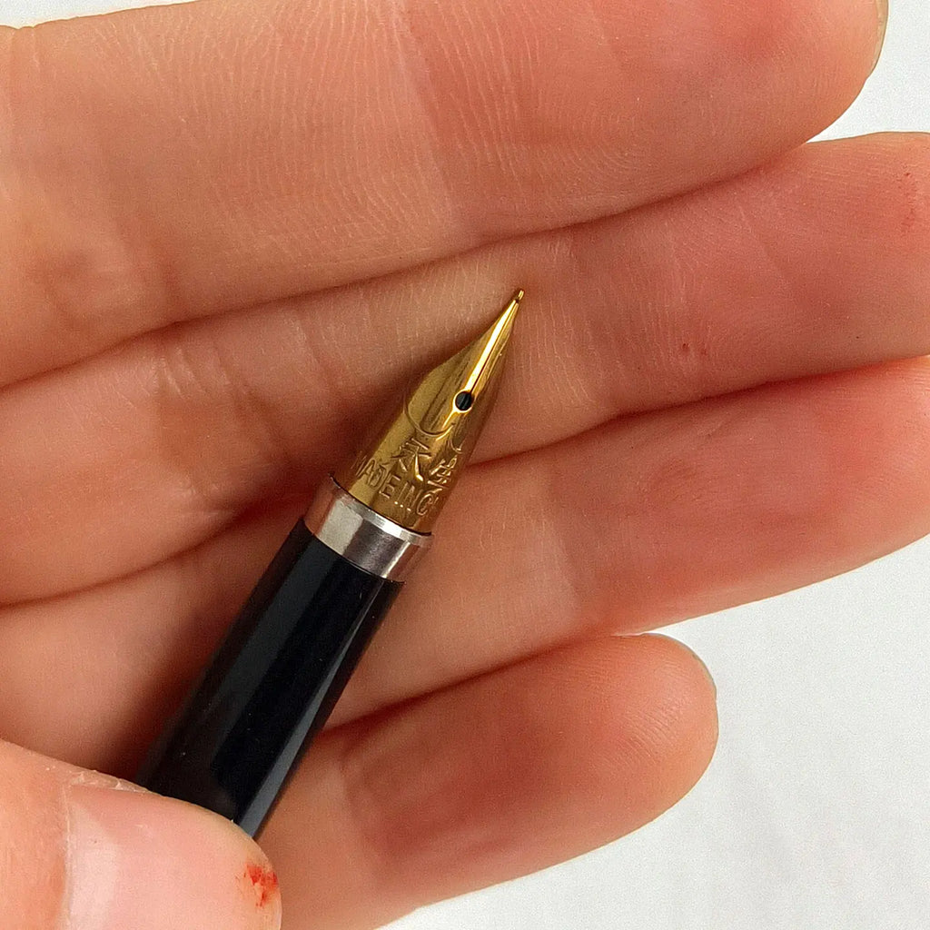 Rare 1990s Stock YongSheng 322 Fountain Pens Writing Office Collection Stationery Clearance For Sale. NIB F Zpaxo
