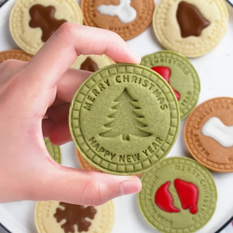 9-Piece 3D Christmas Cookie Mold Set – Santa, Snowman & Elk Cookie Mold Set Zpaxo