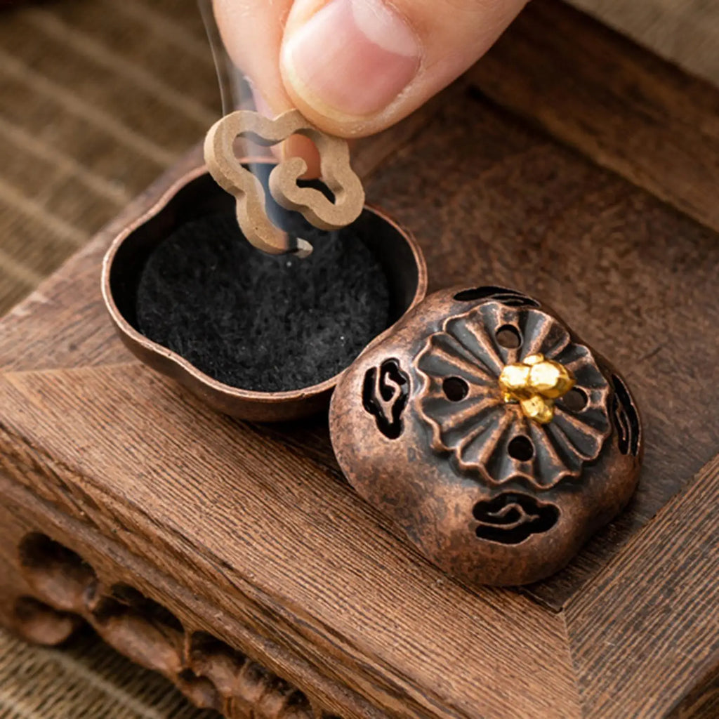 Zinc Alloy Incense Cone Holder Retro Hollow-out Burner Sandalwood