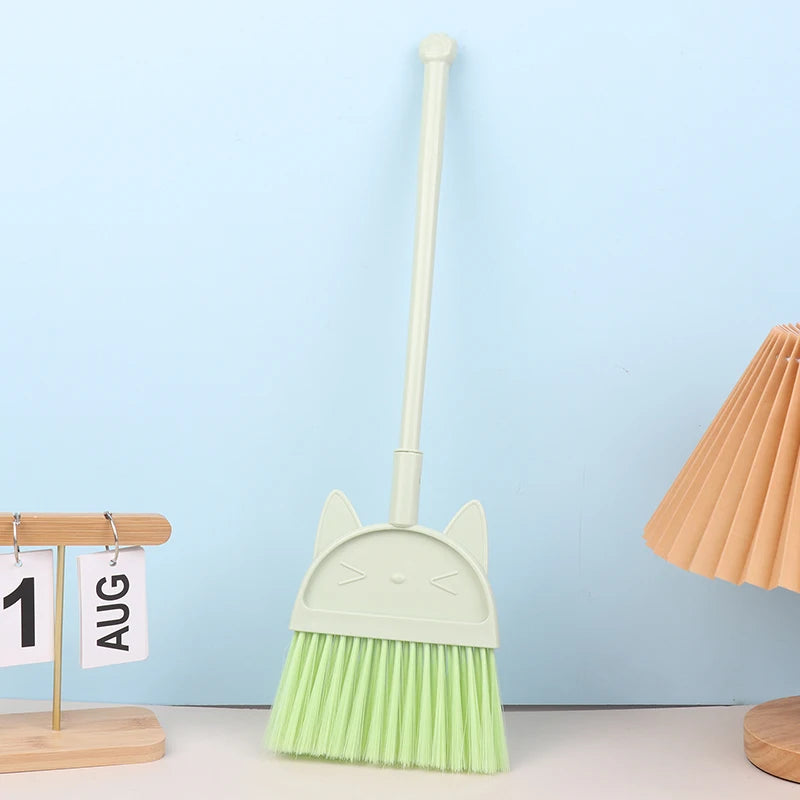 Cartoon-Style Toddler Broom Dustpan, Flexible Bristles Kids Playset, Pretend Play Indoor Outdoor Sweeping Kit Zpaxo Broom Green