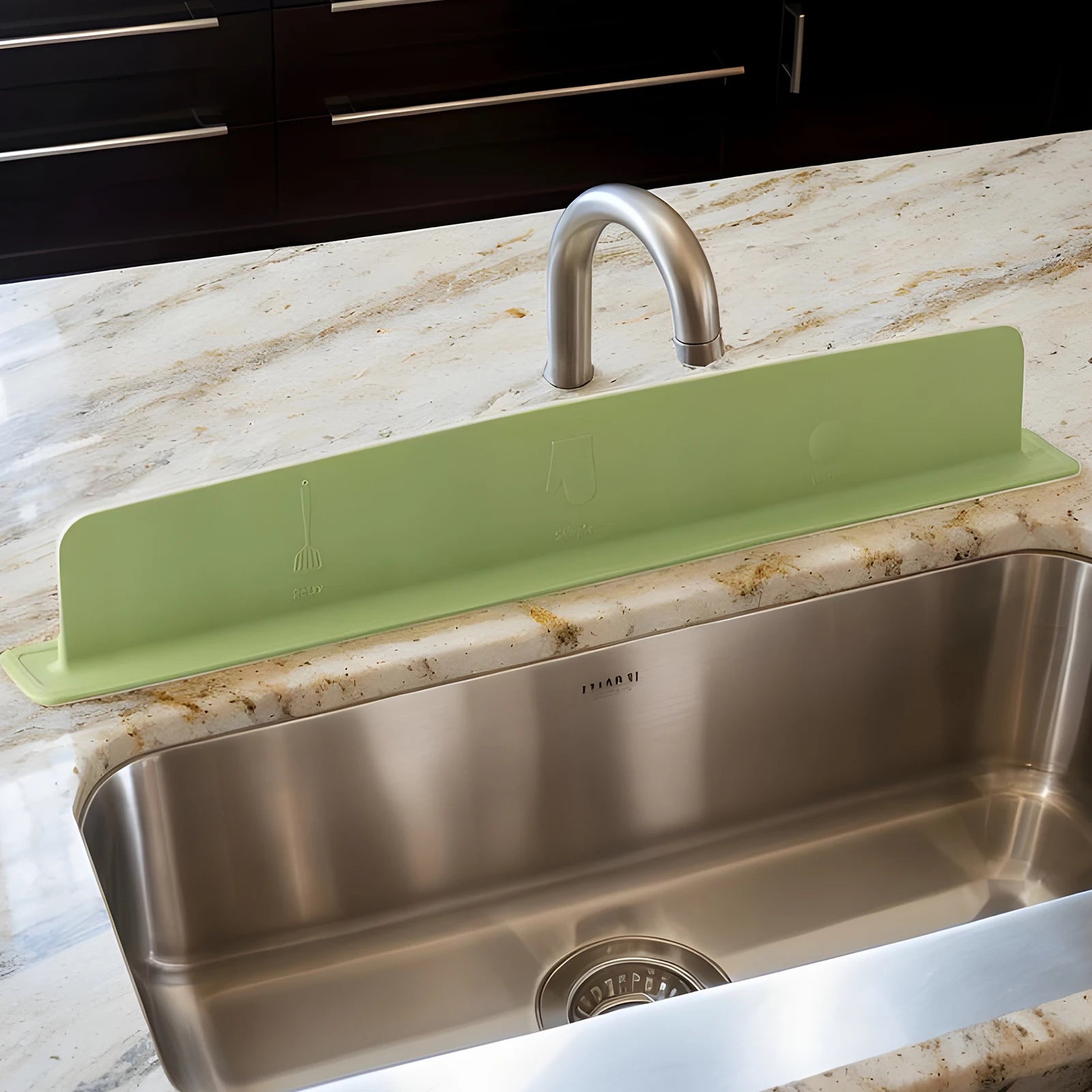 Silicone Sink Splash Guard – Kitchen & Bathroom Water Barrier Sink Splash Guard Zpaxo