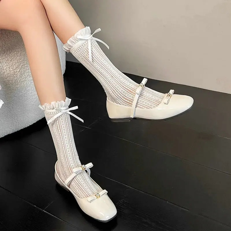 Flat Shoes for Women Autumn Spring Sweet Square Toe Shallow Bow 2024 New Lightweight Rhinestone Red Mary Jane Large Size Shoes Zpaxo