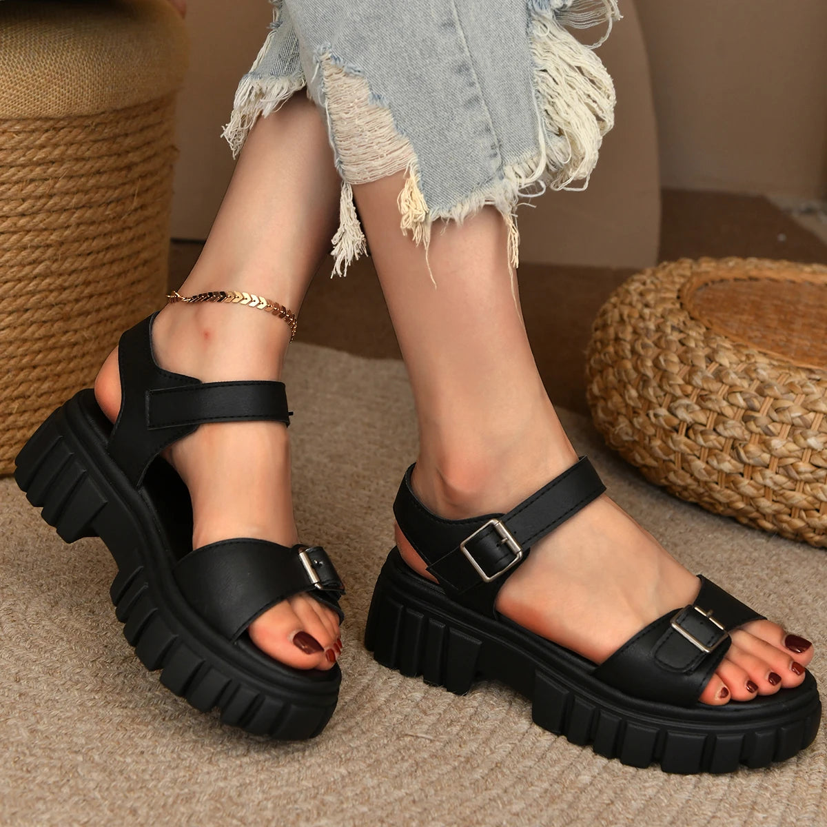 Women Elegant Sandals Outdoor Designer Shoes 2025 Summer Casual Zpaxo