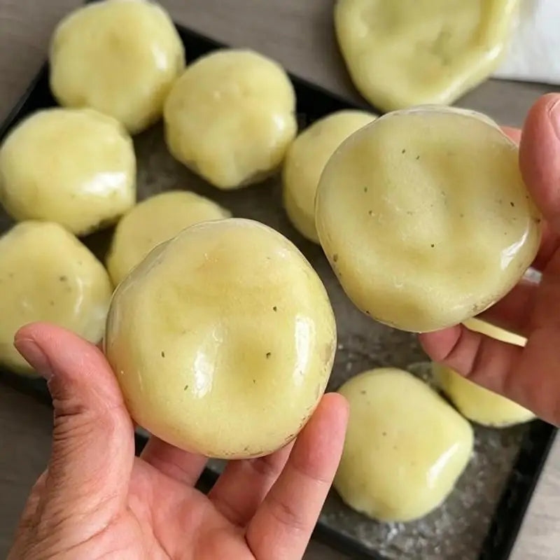 Mashed Potato Squeeze Ball – Sensory Fidget Toy with Sound