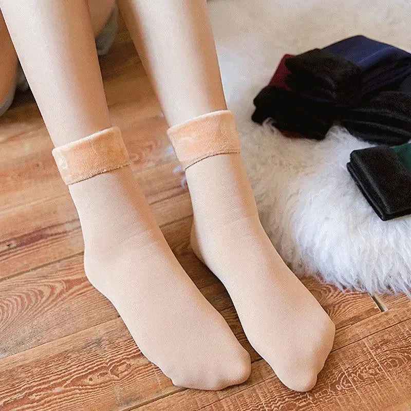 Women's Thermal Fleece-Lined Plush Socks – Thick Winter Mid-Tube