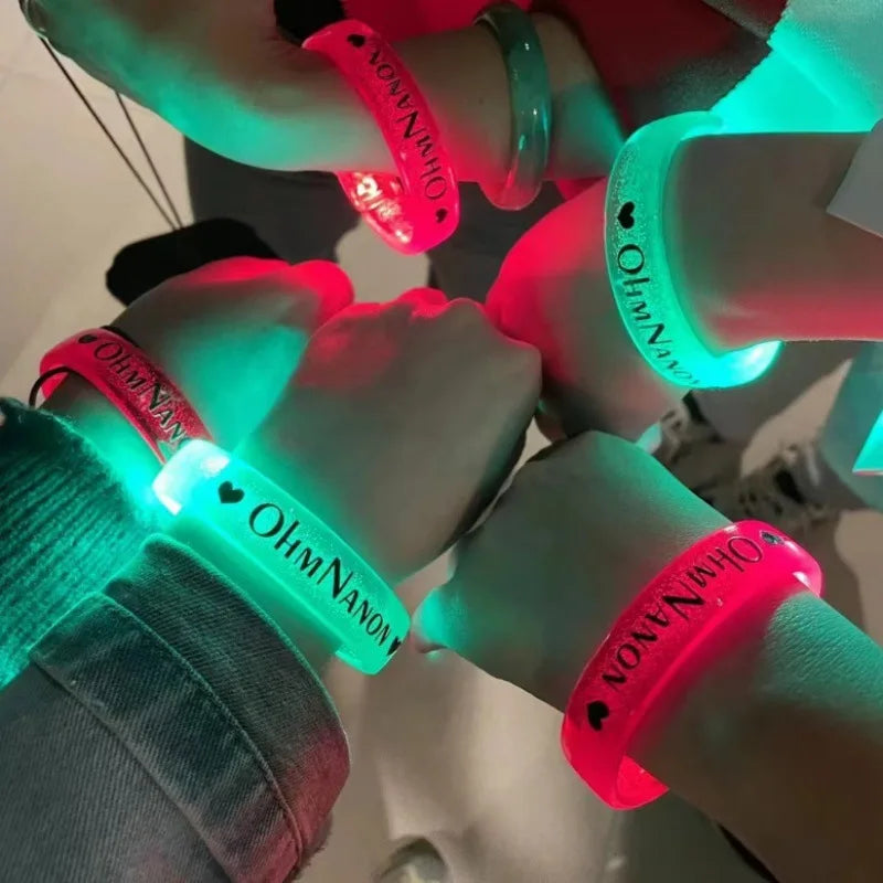 10 30 50 LED Bracelets Customizable Logos Text Suitable Wedding