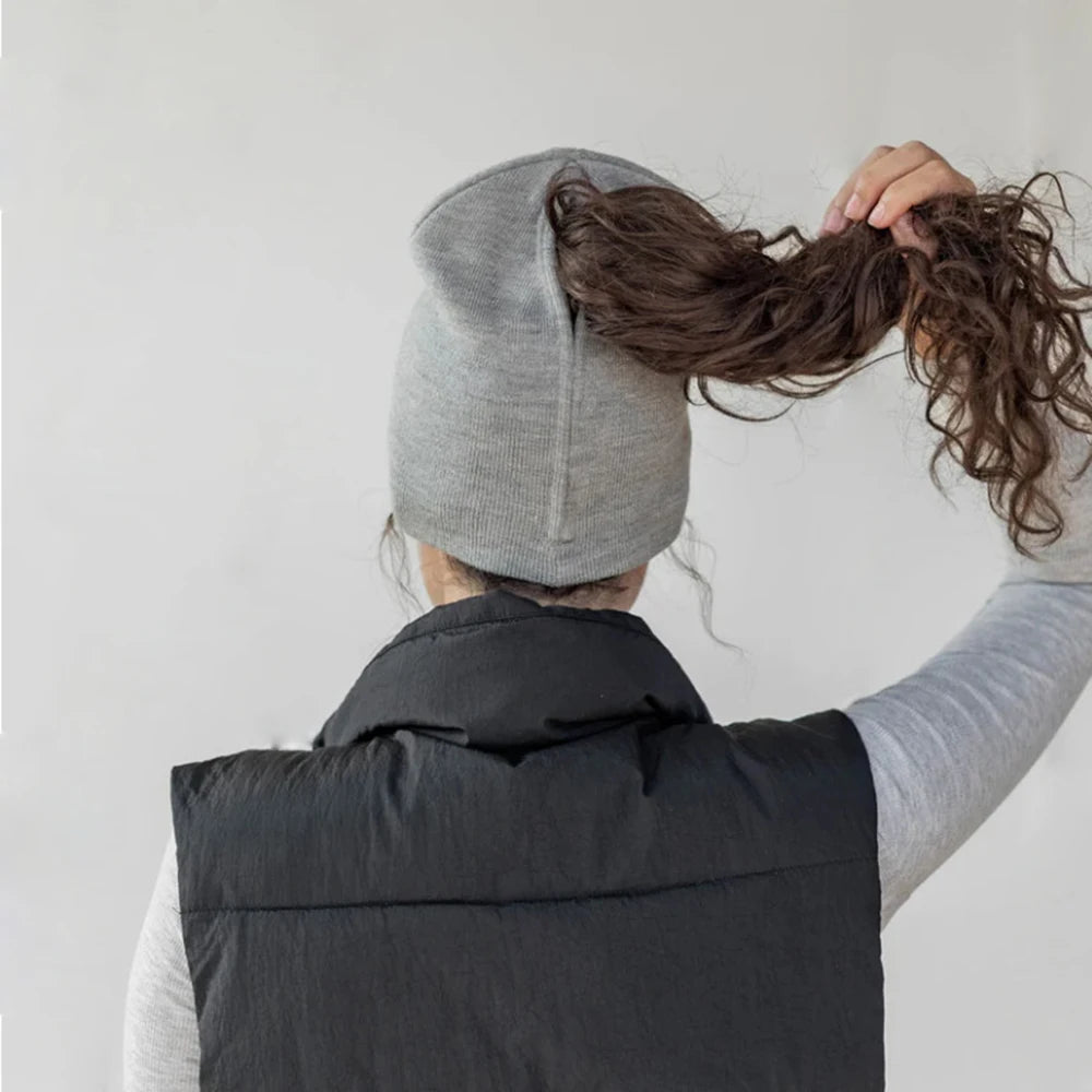 Women's Magnetic Ponytail Beanie – Knit Winter Sports Cap