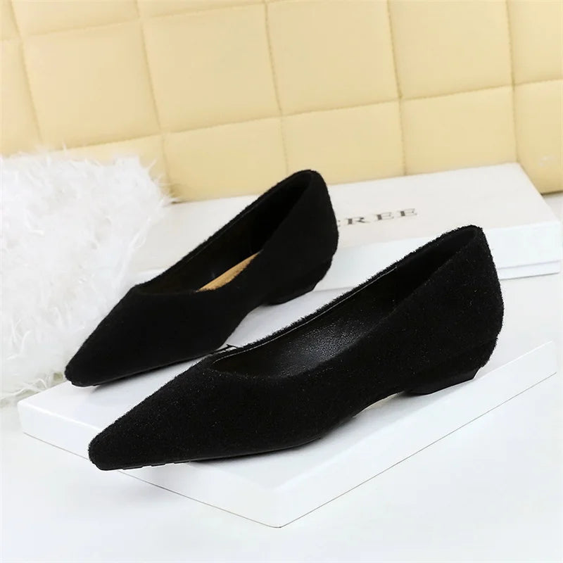Korean Plush Single Shoes Women Shallow Mouth Plain Pointed Toe Zpaxo