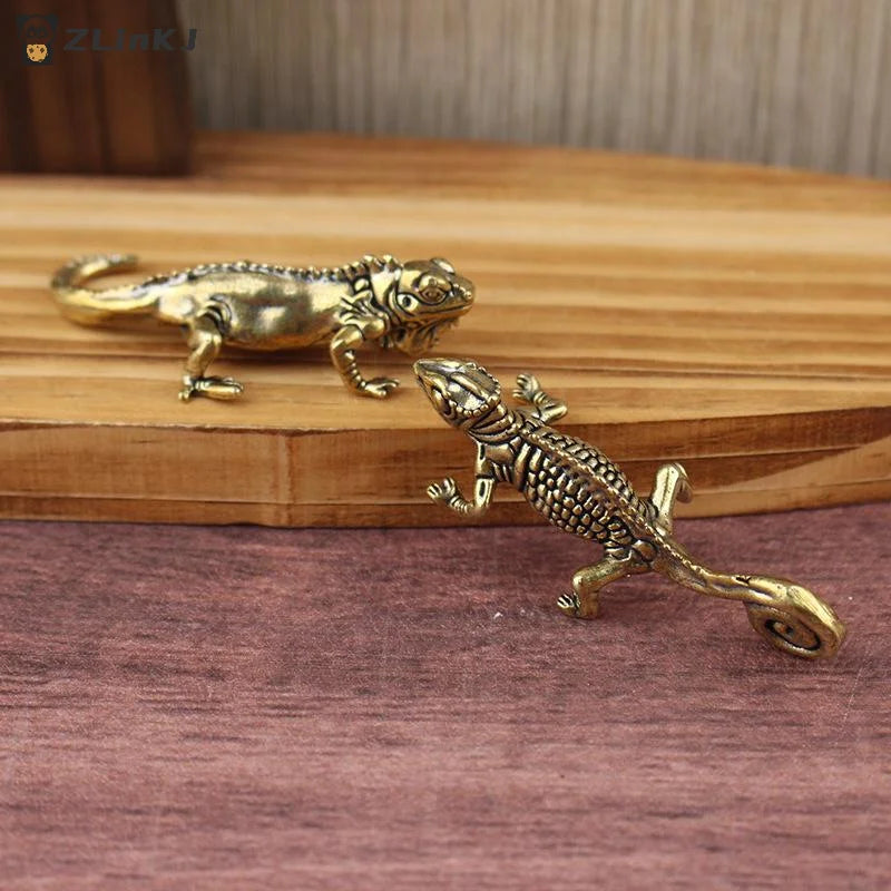 ▶1PCS Gecko Figure Home Decor Small Ornaments Antique Brass Animal Figurines Tea Pet Desk Decorations Home Decor Accessories Zpaxo