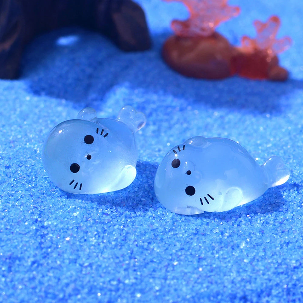 4/12/20Pcs Glow in The Dark Seal Resin Figurines Mini Luminous Seal Ocean Animal Miniature Ornaments Garden Aquarium Home Decor Zpaxo