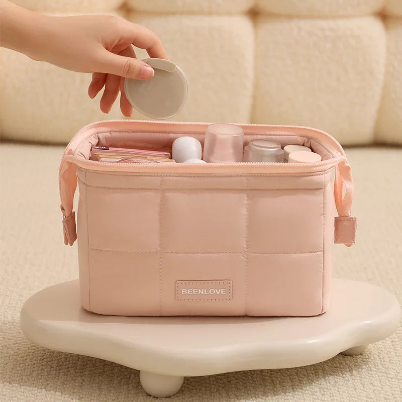 New Simple and Fashionable Makeup Storage Bag, Travel Lipstick and Skincare Products, Large-capacity Wash and Carry Bag Zpaxo