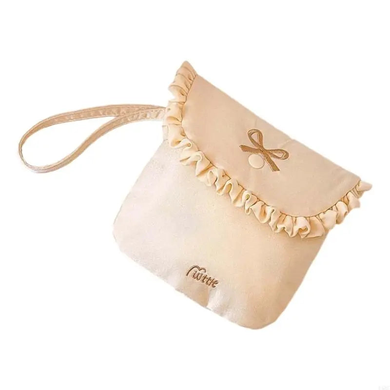 Fashionable Feminine Essential Holder Travel Friendly Sanitary Pad
