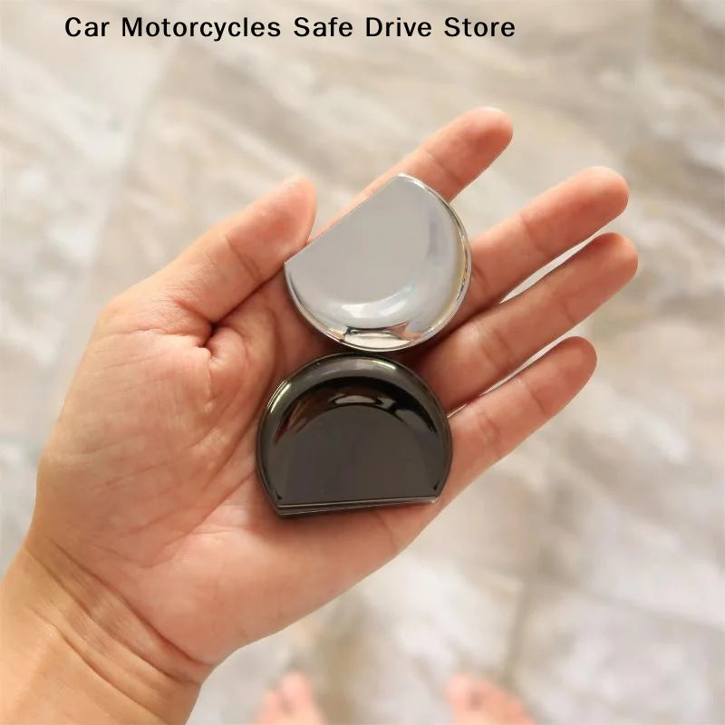 M1 Moon Shaped Zinc Alloy Balm Container Polished Surface Slide Lid