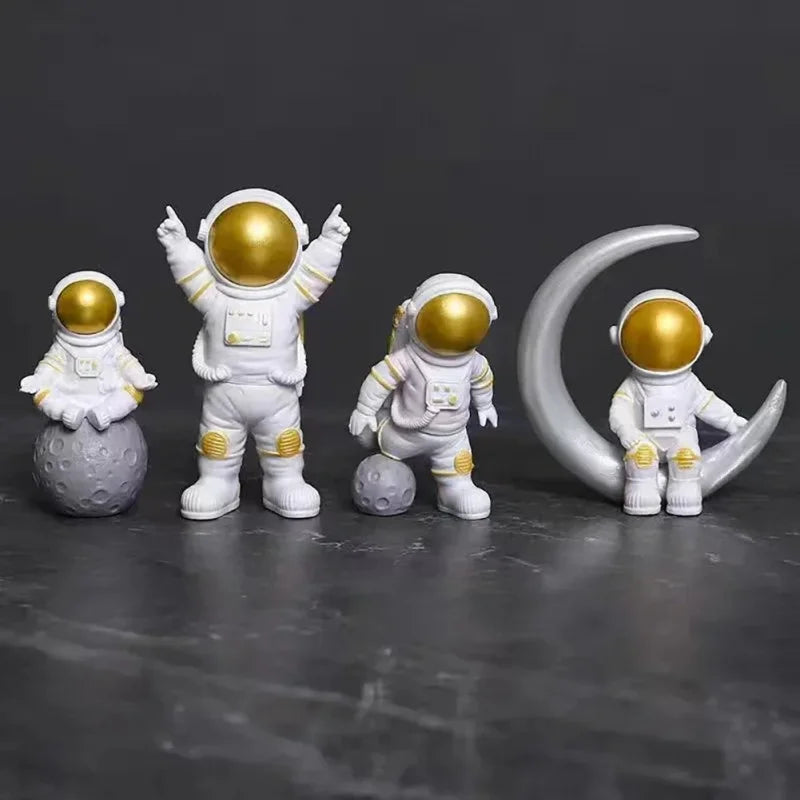 4-Piece Astronaut Figurine Space Explorer Models Educational Toys