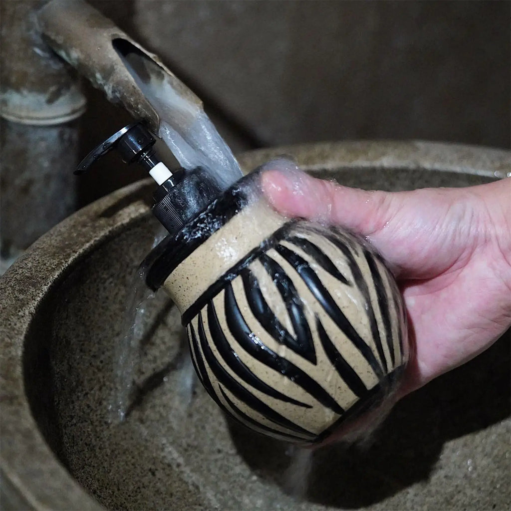 Soap Dispenser Kitchen Sink Liquid Zebra Design Refillable Retro