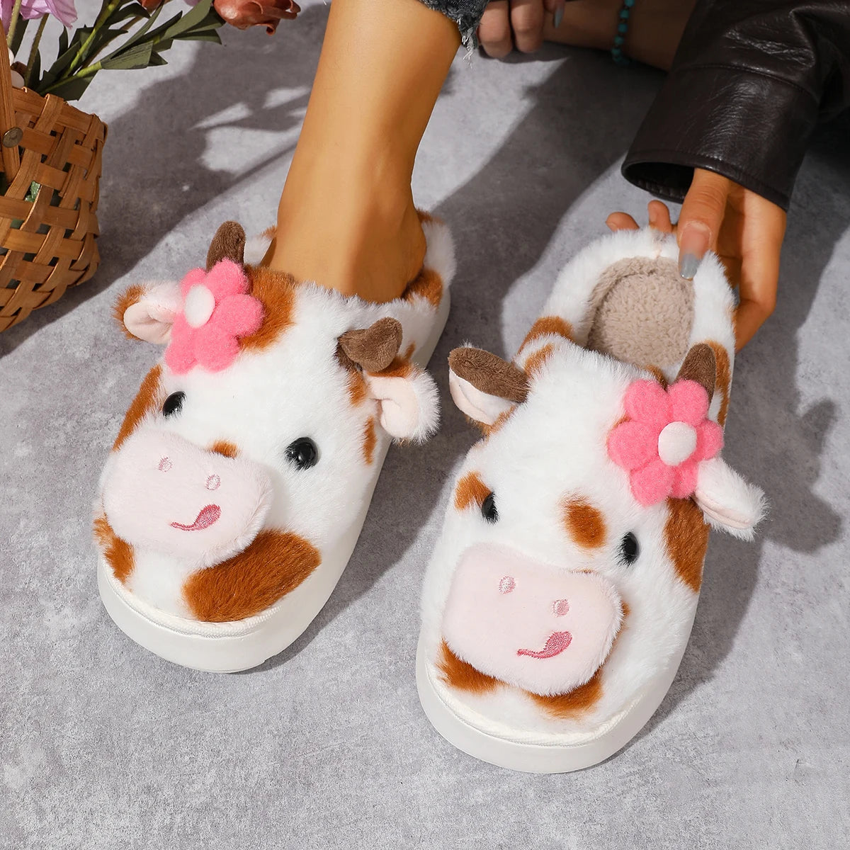 Fluffy Slippers Women Fashion Plush Flat Slippers 2025 New Platform Home Slides Women House Cartoon Cow Designer Women Shoes Zpaxo Brown 44-45