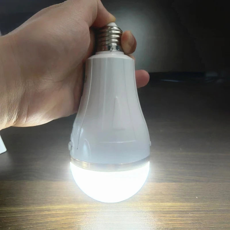 E27 LED Emergency Light Bulb with Built-In Battery Backup