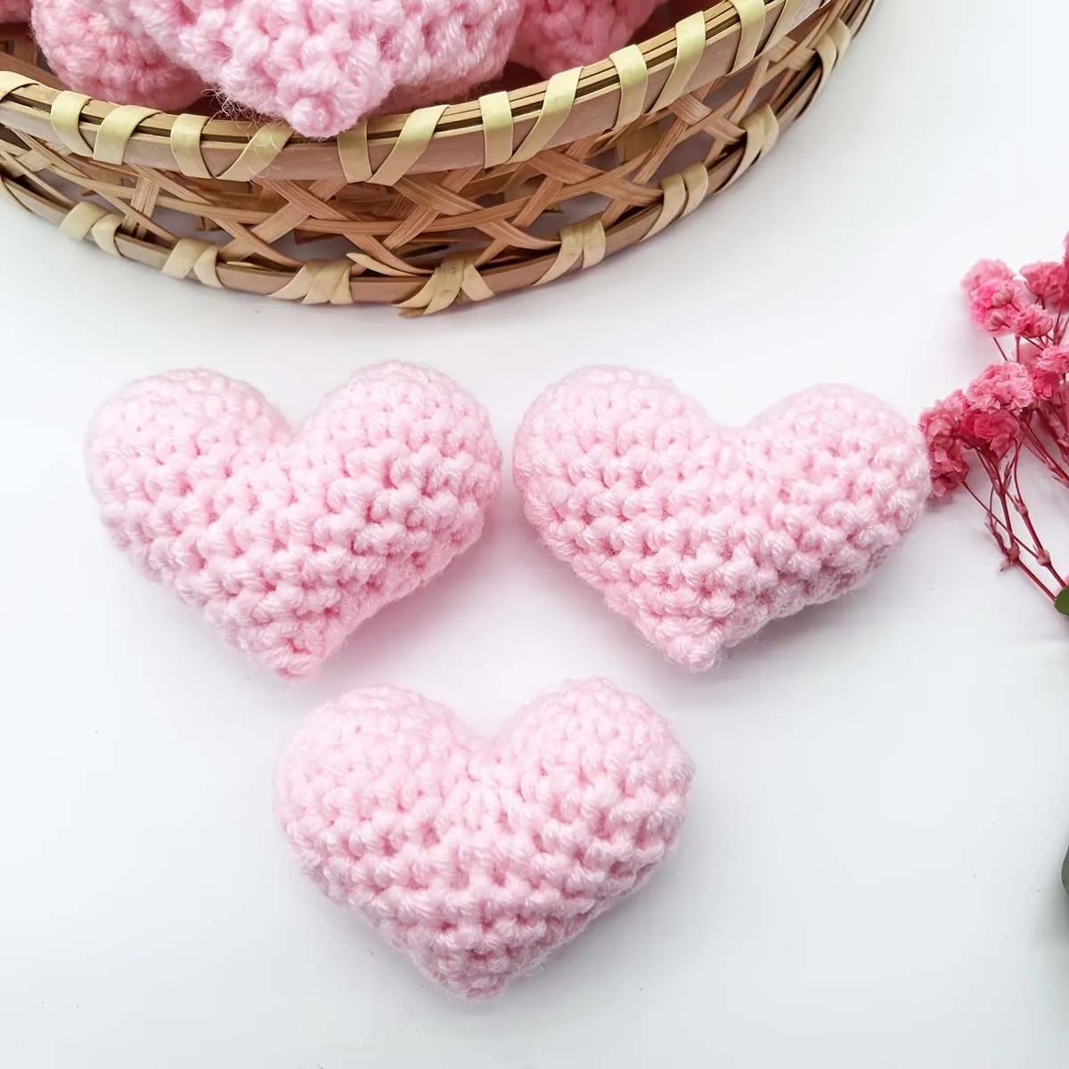 3pcs Knitted Hearts Valentine's Day Wedding Home Decoration Supplies, Handmade DIY Blue, Red, White, Pink Zpaxo pink 3pcs