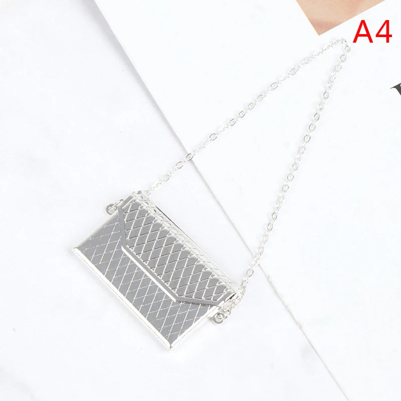 ▶1Pc Metal chain pack Doll Bag Miniature Shopping Handbag for Clothes Accessories Zpaxo A4