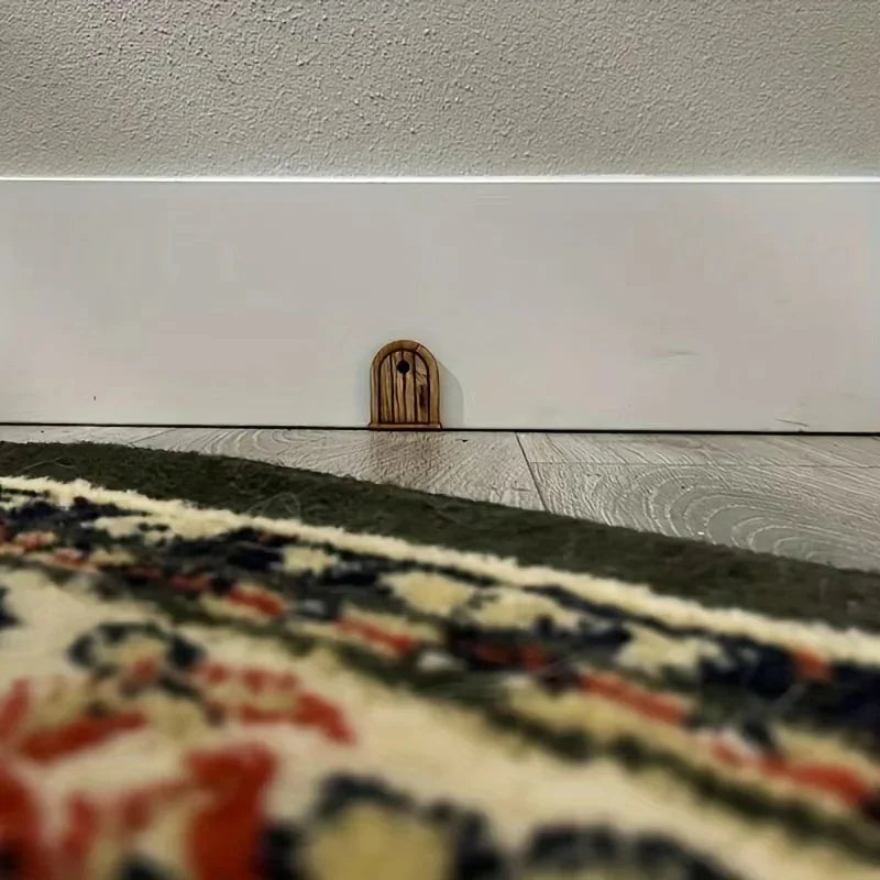 2D Flat Fantasy Mouse Door Decoration Mini Wooden Wall Art Unique Fans