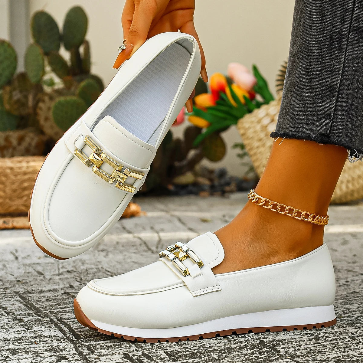Women Sneakers Luxury Metal Lightweight Loafers Women Comfortable Non Slip Sneakers Woman Spring Autumn Plus Size Flat Shoes Zpaxo