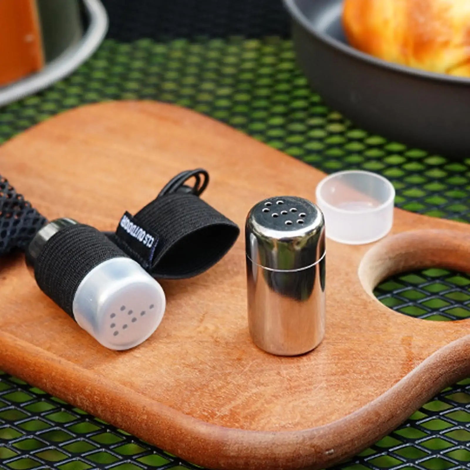 Portable Salt Shaker Small Camping Salt Shaker 2 Pieces Stainless Small Dispenser with Bag for Picnic Mountain Hiking Zpaxo