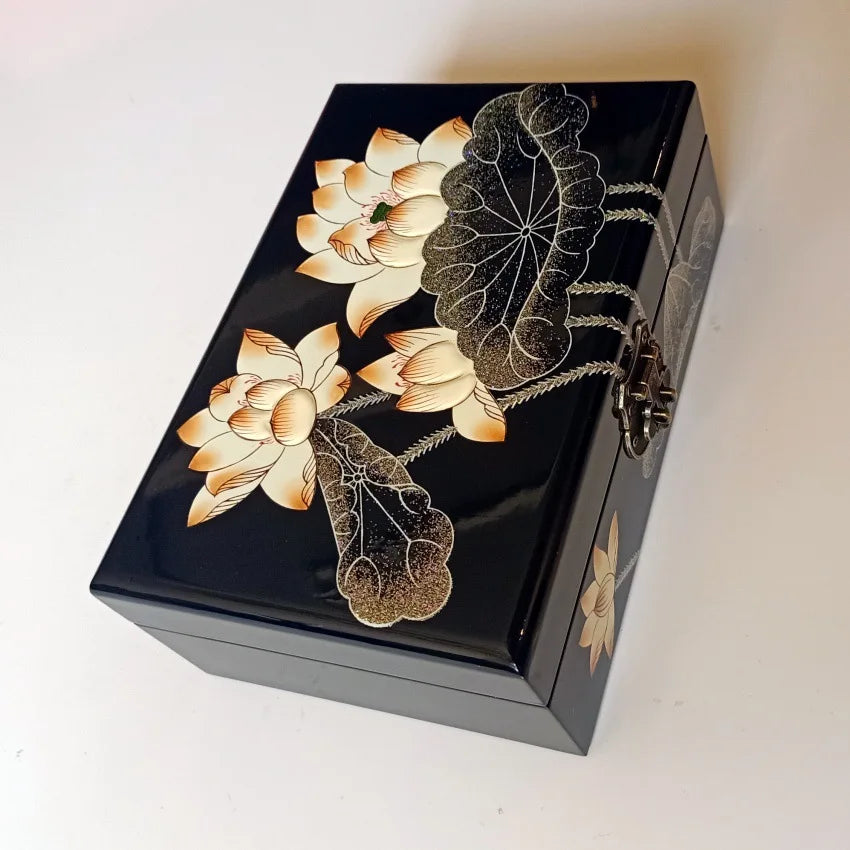Handmade Lacquerware Jewellery Box – Hand-Painted Wood & Lock Jewellery Storage Box Zpaxo