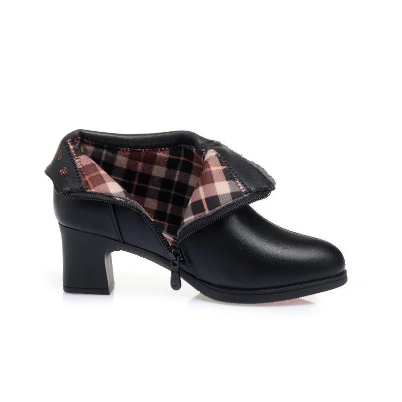 Middle-aged Elderly Mothers Winter Plush Warm Non-slip Leather Boots Zpaxo