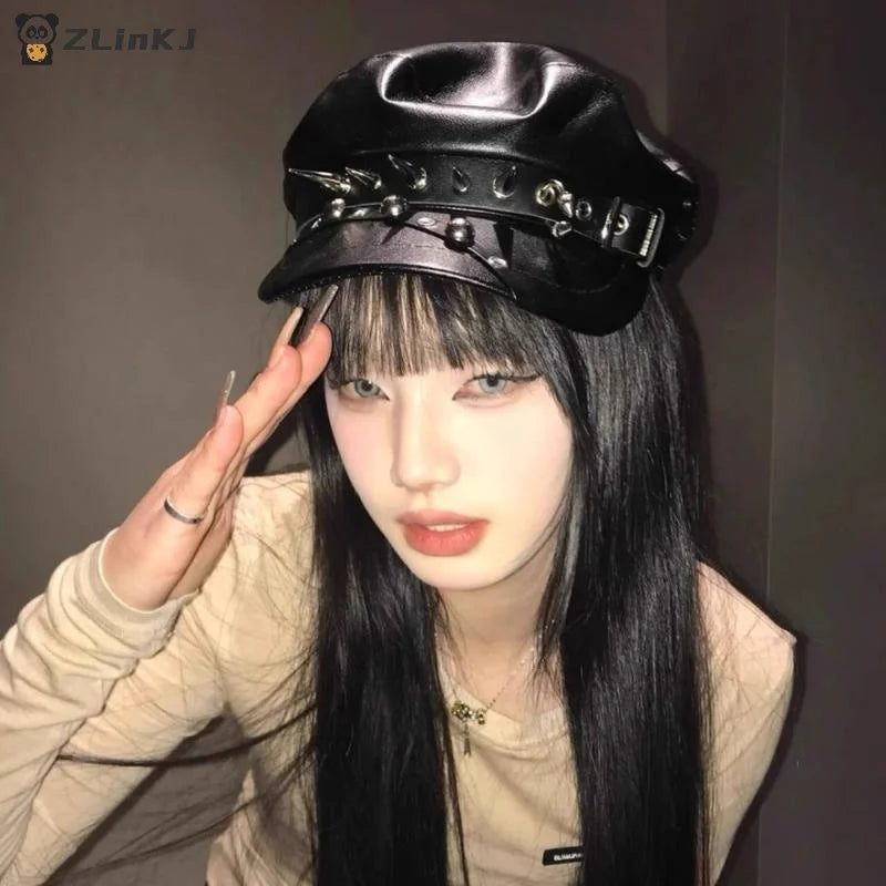 ▶Vintage Rivet Beret Harajuku Y2K Girl Gothic Lolita Black Leather Dark Face Revealing Flat Top Newsboy Caps Sunscreen Beret Cap Zpaxo