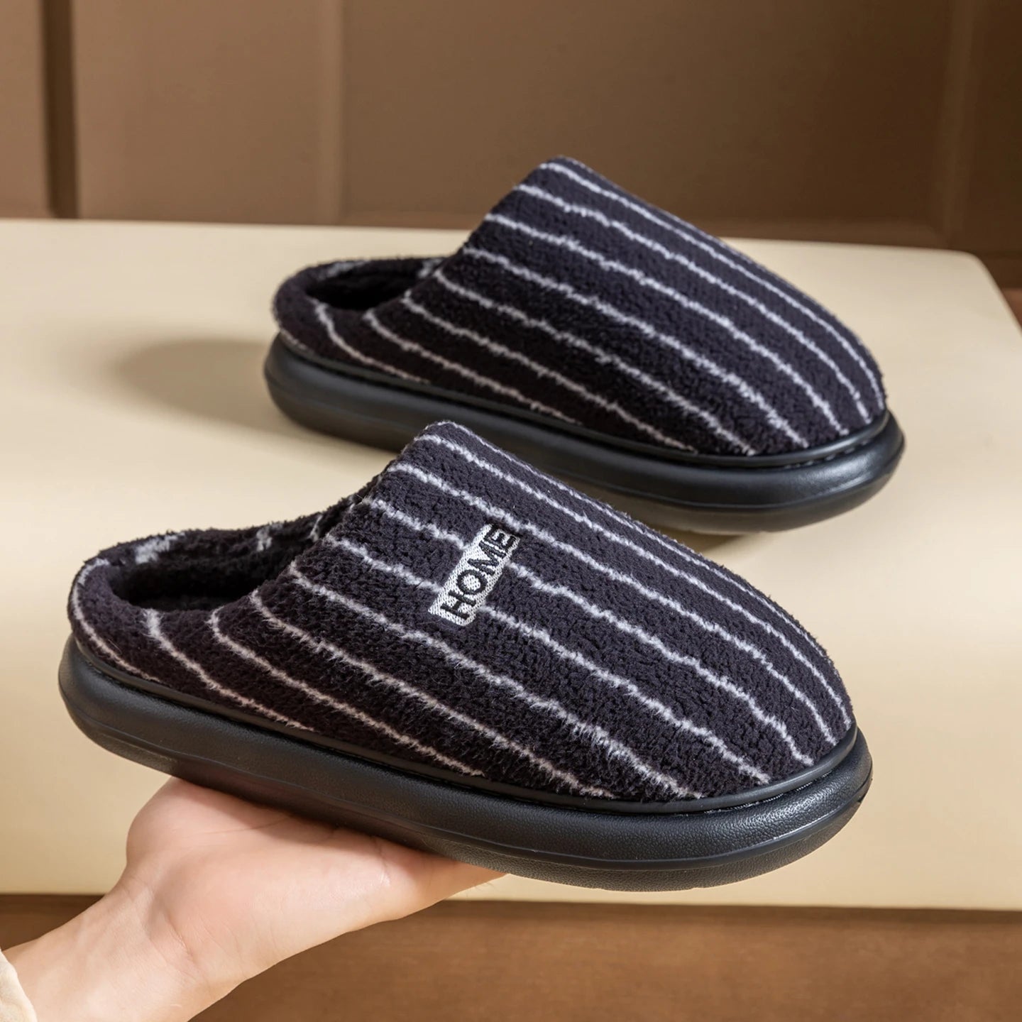 Men's Winter Slippers Indoor House Shoes Non-slip Fuzzy Scuff Soft