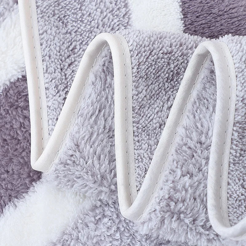 thick bath towel strong water absorption and quick drying non shedding durable Ultra Soft - very suitable for families beaches Zpaxo