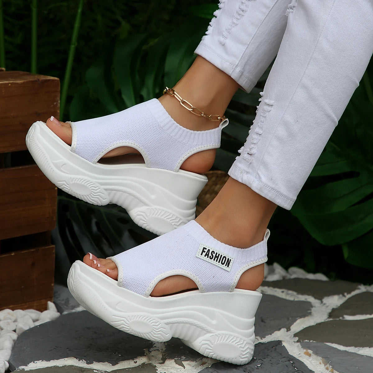 Women Sandals 2026 New Elegant Sexy Wedge Thick Soled Sandals Fashion Platform Shoes Comfortable Plus Size Beach Women Shoes Zpaxo