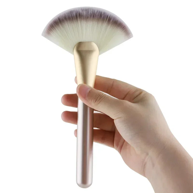 Large Flat Highlight Blush Fan-shaped Makeup Brush Powder Loose Face