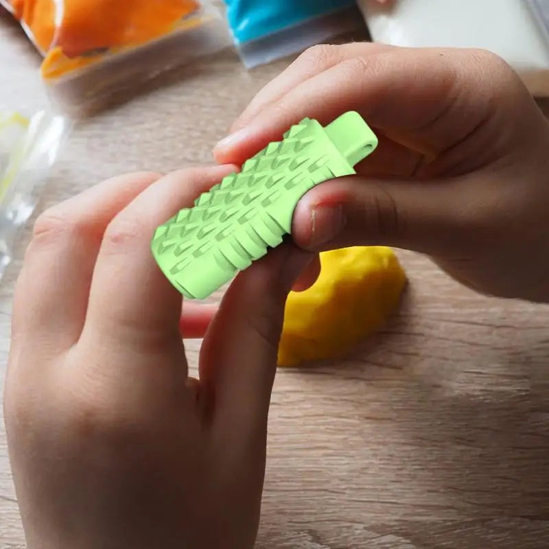 Spiky Sensory Toys Key Chain Pocket Sensory Stress Calming Portable Quiet Relief Toy For Relieving Work Classroom Mindfulness Zpaxo
