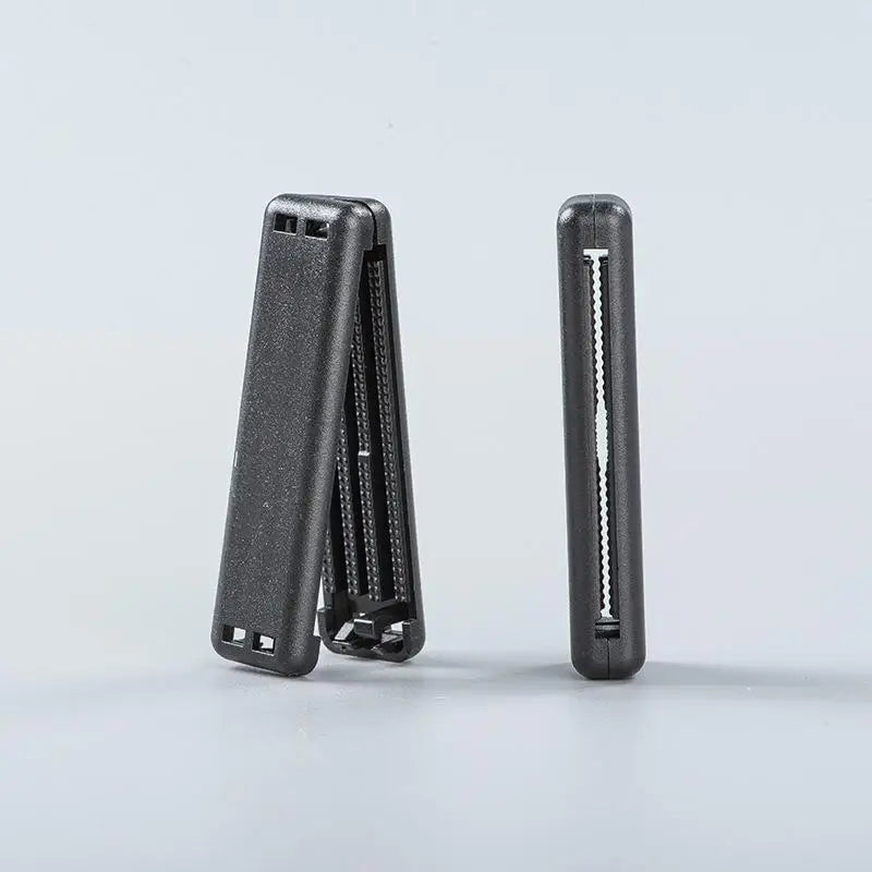 Universal Seat Belt Adjuster Clip – Anti-Slip Safety Stopper