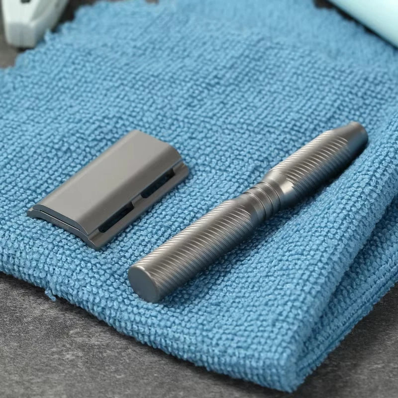 YAQI Ghost Titanium Safety Razor | 0.7mm Blade Gap, 57g Titanium Safety Razor Zpaxo