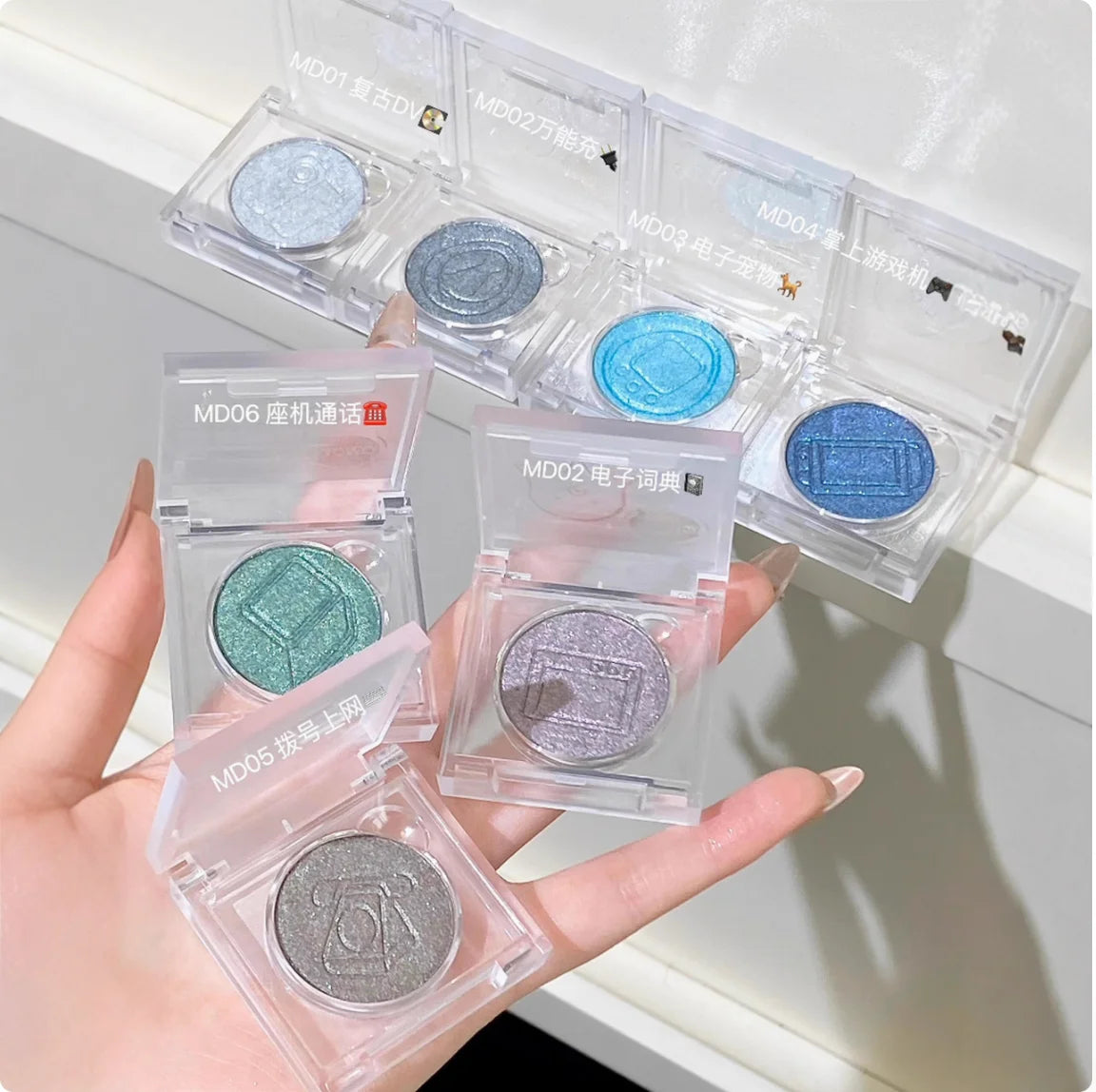 LEEMEMBER Eye Shadow MOMO Dream Core Series Monochrome Eyeshadow Pearlescent Fine Makeup Cosmetics Zpaxo