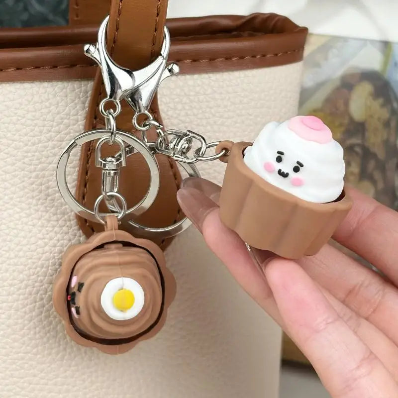 Mini Cake Fidget Keychain – Cute Food-Shaped Button Press Pendant