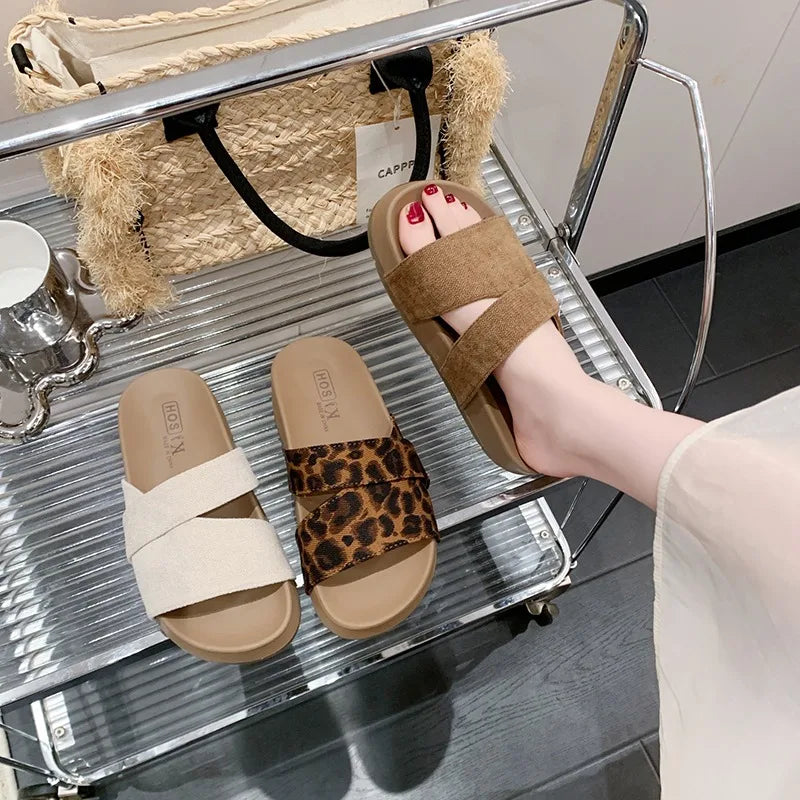 Fashionable Women's Summer Retro Wear-resistant Soft Sole Thick Heel Zpaxo