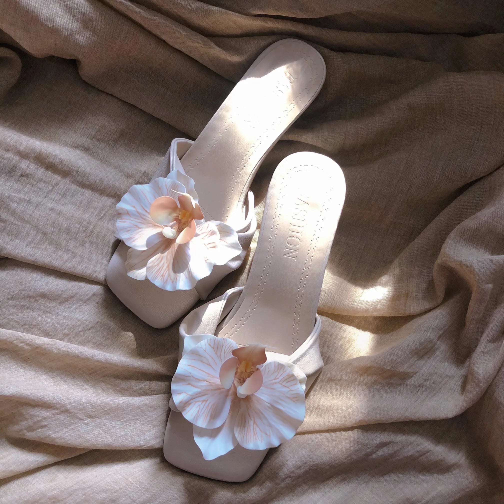 Slippers Women Women's High Heels Slippers Flower 2025 Summer New Style Slim Heel Sandals Women's Ladies Shoes Zapatos Zpaxo beige 35