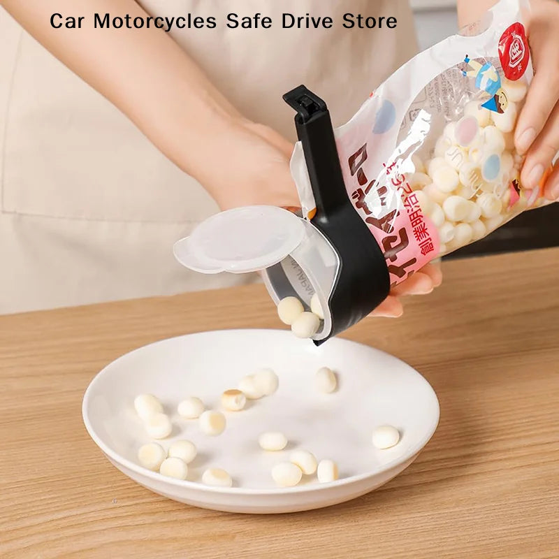 CM4Pcs Food Bag Clips Pour Spout Durable Plastic Sealing Snacks