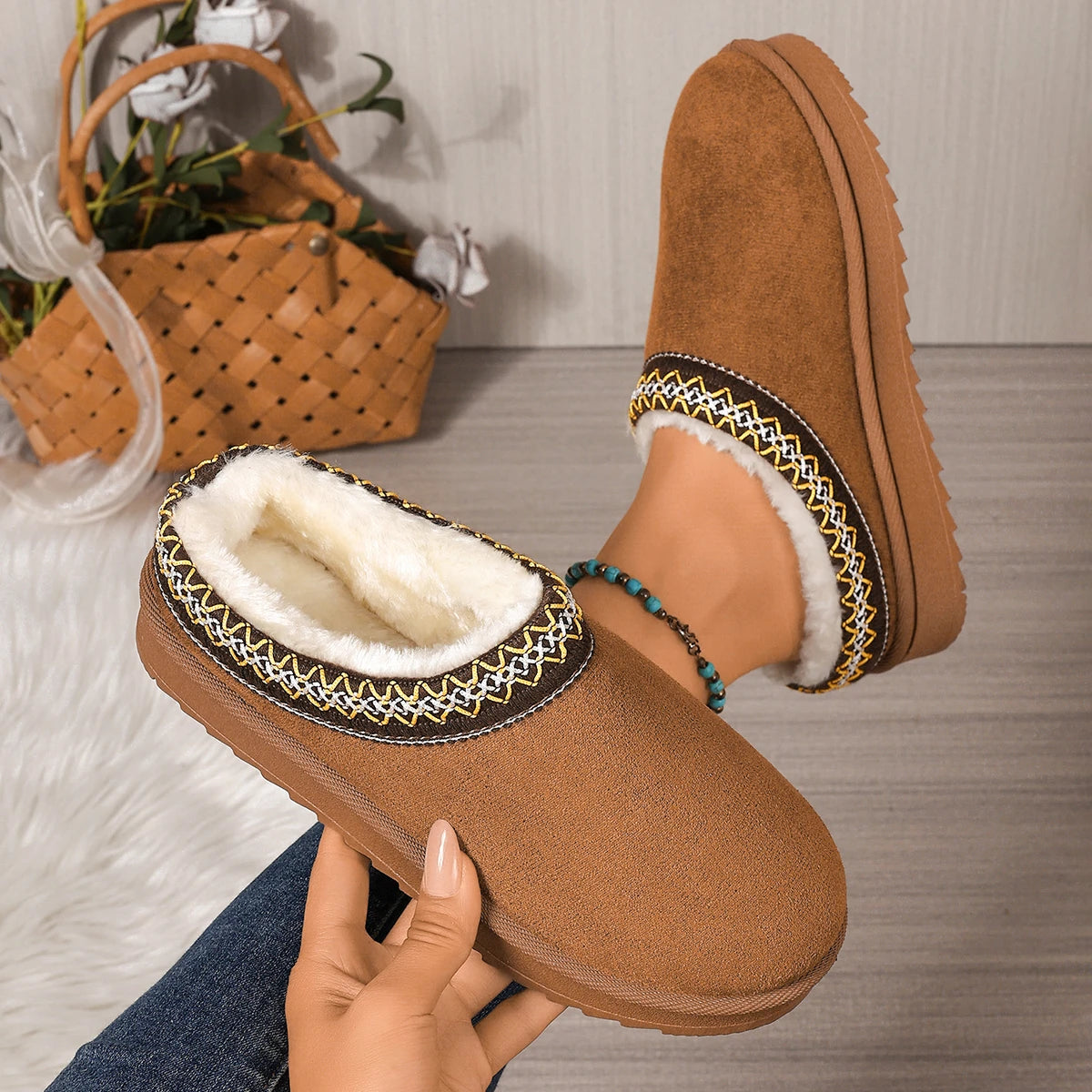 2025 New Women Slippers Comfortable Outdoor Slides Women Trend Covered Half Mop Warm Slippers Winter Warm Thick Sole Shoes Women Zpaxo YELLOW 38