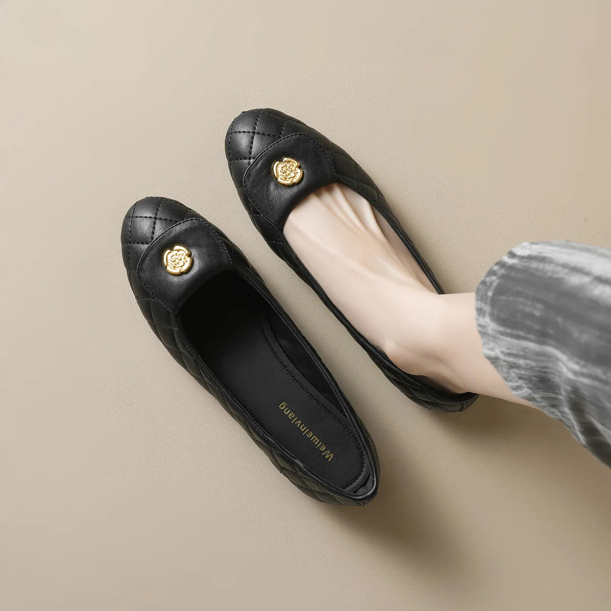 Flat Shoes Women 2025 Spring and Autumn Women Round Toe Black Shallow Mouth Flat Shoes Plus Size Women's Shoes Loafers Ladies Zpaxo