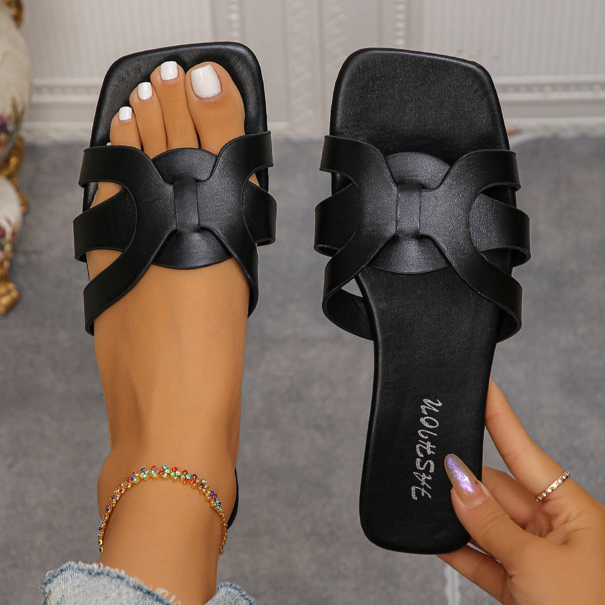2025 New Women Slippers Couple Slip-On Casual Slippers Comfortable Slides Women Fashion Flat Sandals Lightweight Beach Shoes Zpaxo black 41