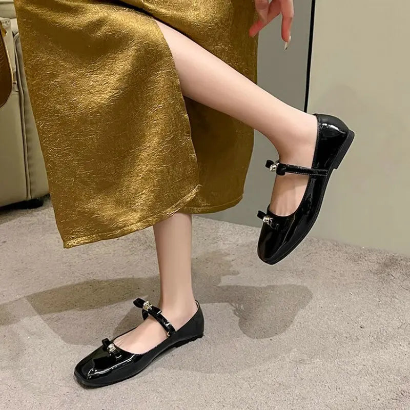 Flat Shoes for Women Autumn Spring Sweet Square Toe Shallow Bow 2024 New Lightweight Rhinestone Red Mary Jane Large Size Shoes Zpaxo