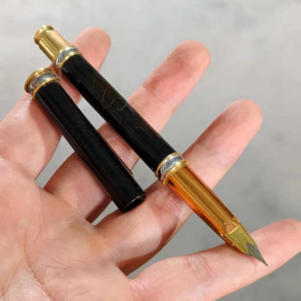 Rare 1990s Stock YONGFENG 582 Fountain Pens Writing Office Collection Stationery Clearance For Sale. NIB:0.5MM Zpaxo 582