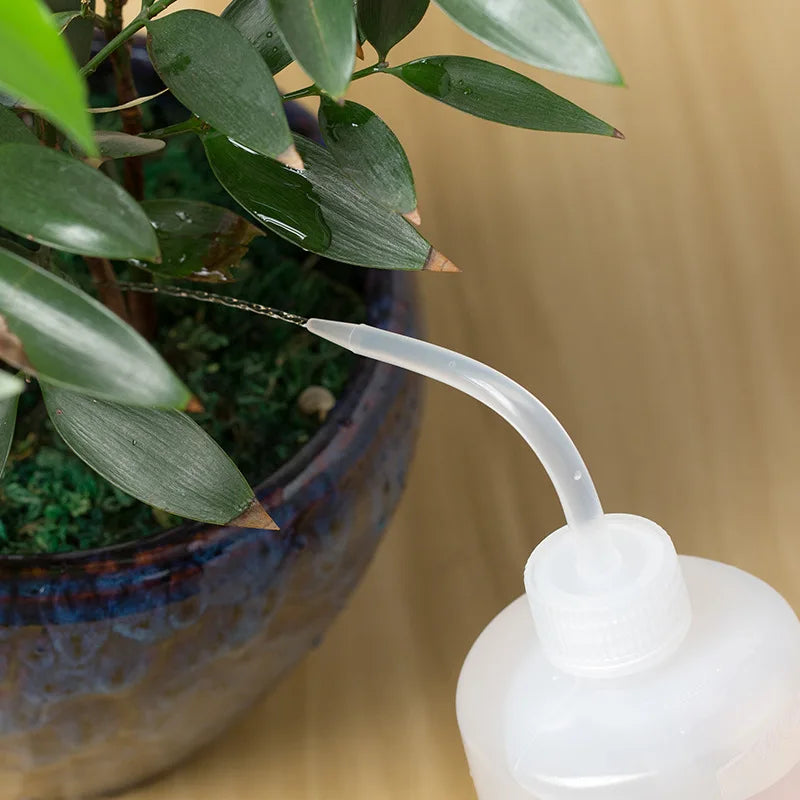 150/250 / 500mL Water Beak Pouring Kettle Tool Succulents Plant Flower Watering Can Squeeze Bottles with Gardening Tools Garden Zpaxo