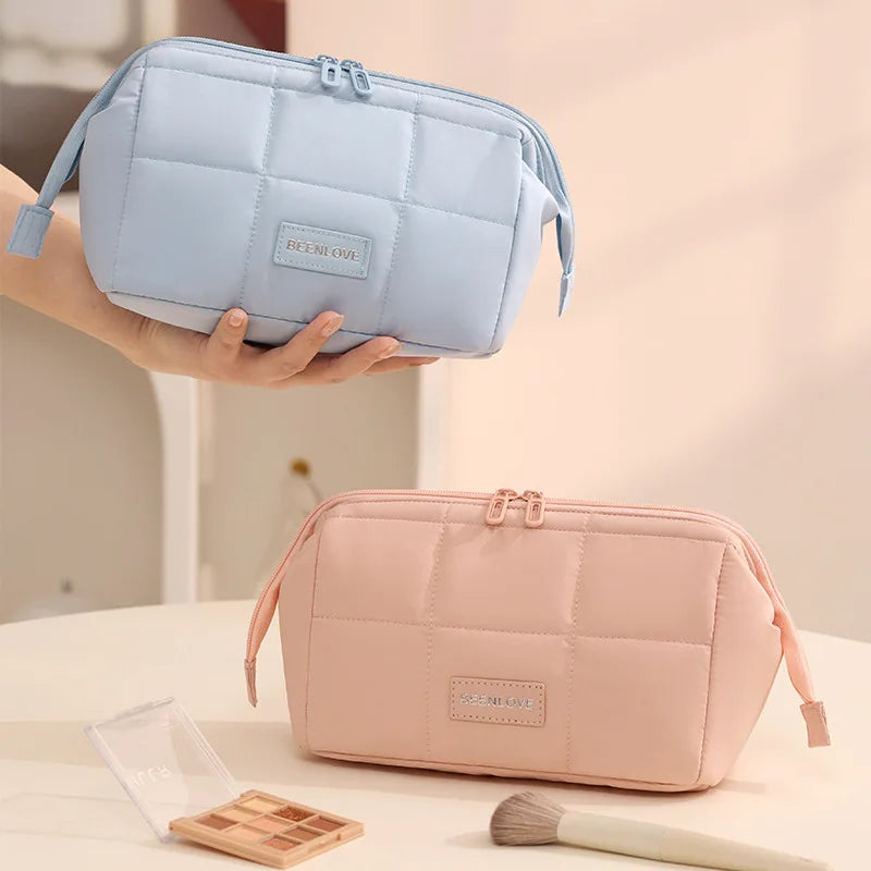 New Simple and Fashionable Makeup Storage Bag, Travel Lipstick and Skincare Products, Large-capacity Wash and Carry Bag Zpaxo